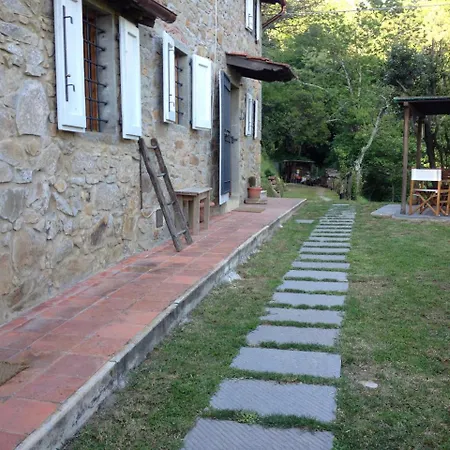 Сasa de vacaciones Al Casale Di Cozzile *